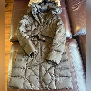Kenneth Cole Black ( pic is in bright light) Quilted Coat with faux Fur Hood